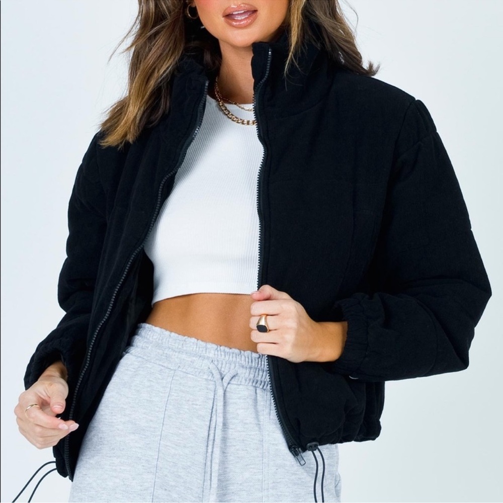 Princess Polly cropped zip up puffer jacket black US 6